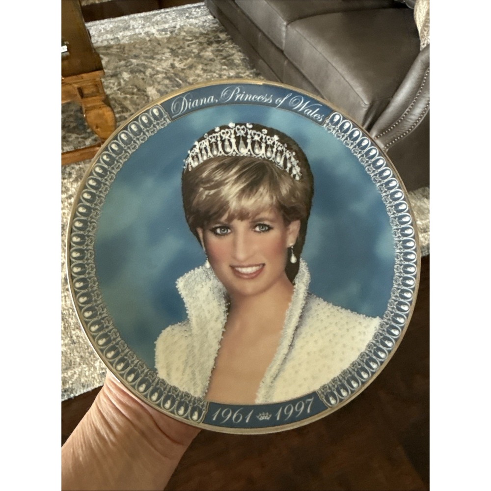 Princess Diana "A Tribute to Princess Diana" Franklin Mint Limited Edition